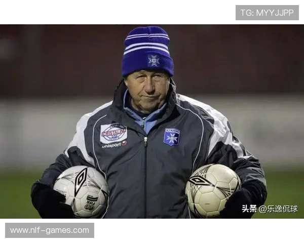 杨纳基斯执教风格:全攻全守与战术多变的欧洲足坛革新者 杨纳基斯执教风格:全攻全守与战术多变的欧洲足坛革新者